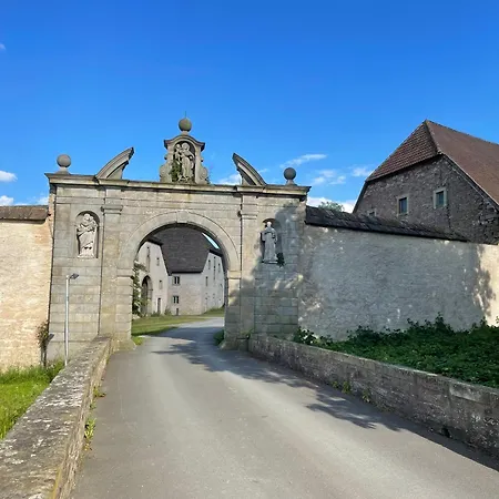 Emmer, Ein In Mit Zwei Zimmern Schieder-Schwalenberg