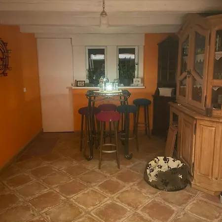 Appartement Emmer, Ein In Mit Zwei Zimmern