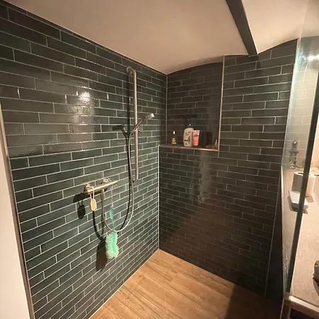 Emmer, Ein In Mit Zwei Zimmern Appartement *