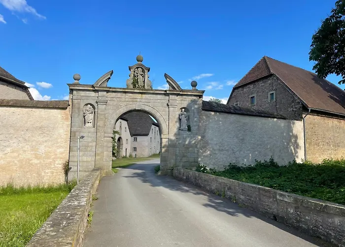 Emmer, Ein In Mit Zwei Zimmern Schieder-Schwalenberg